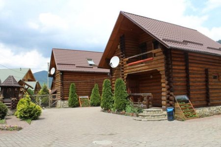 Туристичний комплекс "Wood-House"
